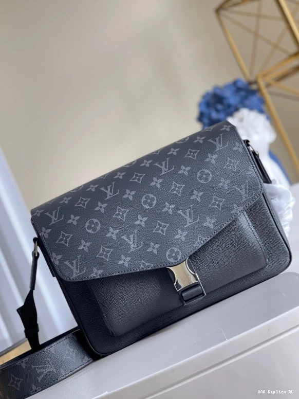 Aaa replica bags VUITTON NEW MESSENGER LOUIS 0711